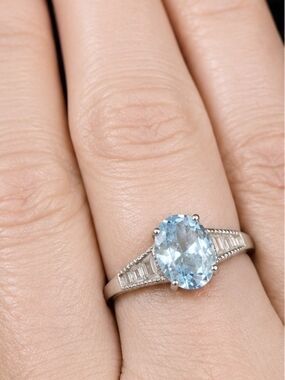 Classic Aquamarine Oval Ring in Sterling Silver 925 - Women Jewelry